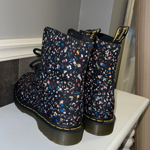 Dr Martens women’s size 9L - Picture 5 of 9